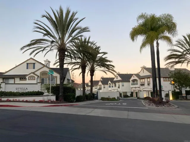 $3,360 | 16941 Meadowlark Ridge Road, Unit 1, San Diego, CA 92127