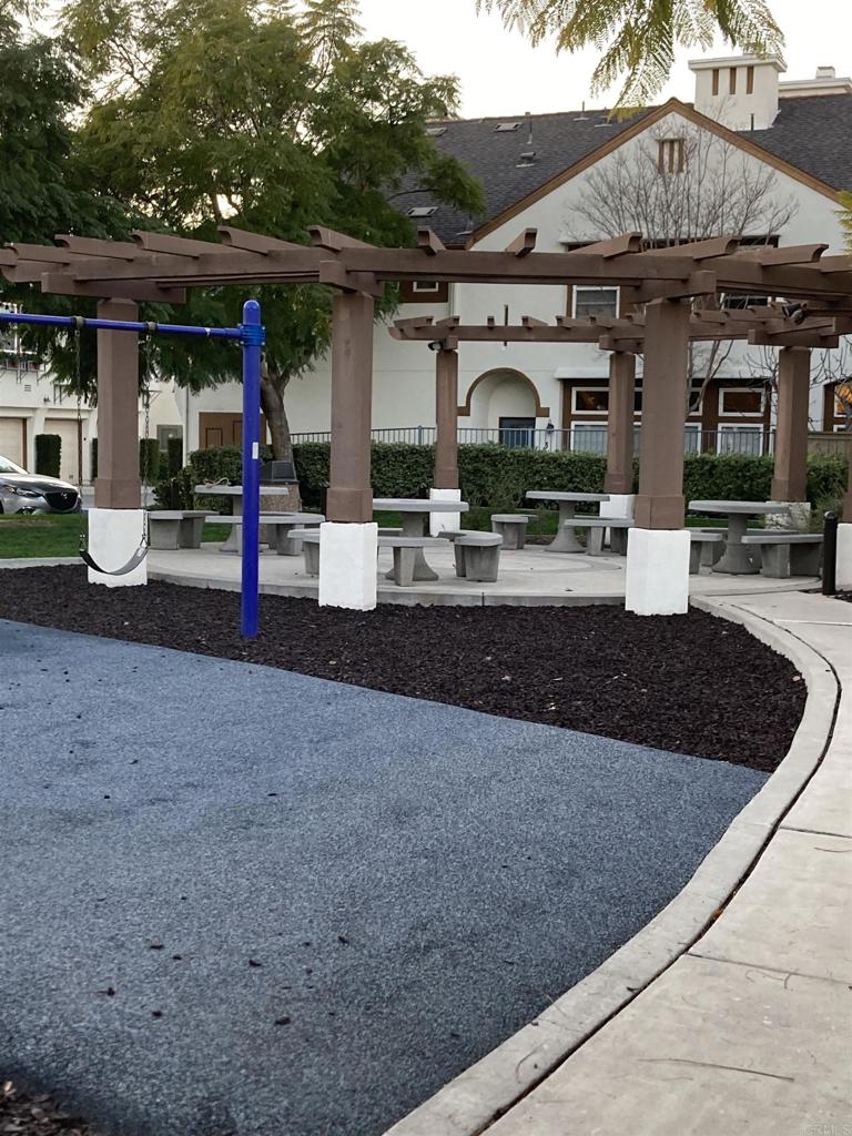 16941 Meadowlark Ridge Road, Unit 1 San Diego, CA 92127 - Photo 29 of 30