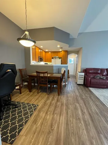 $3,360 | 16941 Meadowlark Ridge Road, Unit 1, San Diego, CA 92127