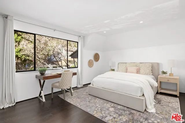 $4,895,000 | 10558 Fontenelle Way, Los Angeles, CA 90077