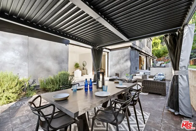 $4,895,000 | 10558 Fontenelle Way, Los Angeles, CA 90077