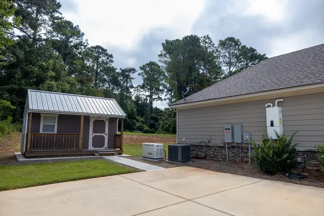 $525,000 | 14188 Ga Highway, West Point, GA 31833