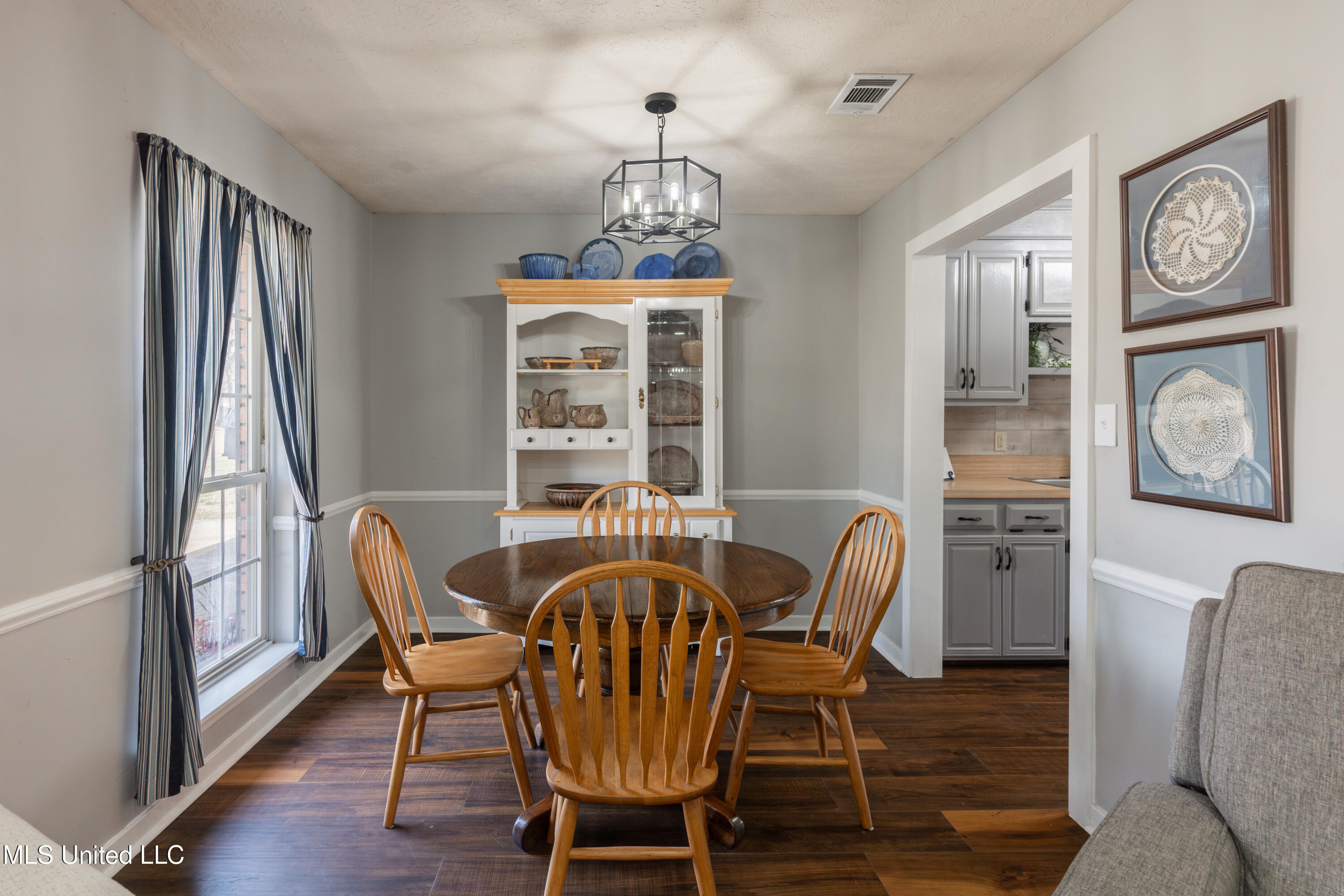 1419 Huntcliff Way Clinton, MS 39056 - Photo 13 of 67 13-DiningArea