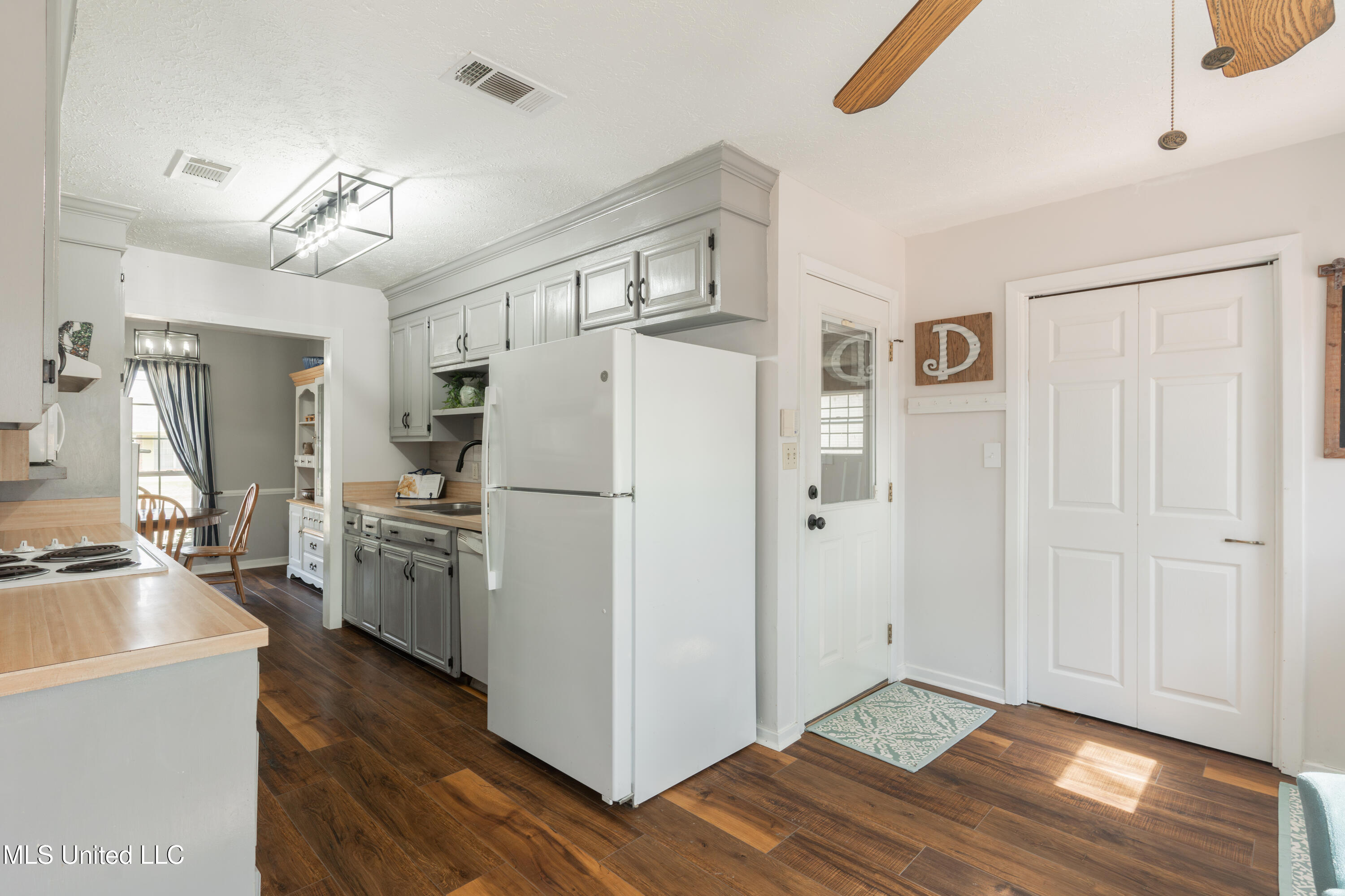 1419 Huntcliff Way Clinton, MS 39056 - Photo 20 of 67 20-Kitchen