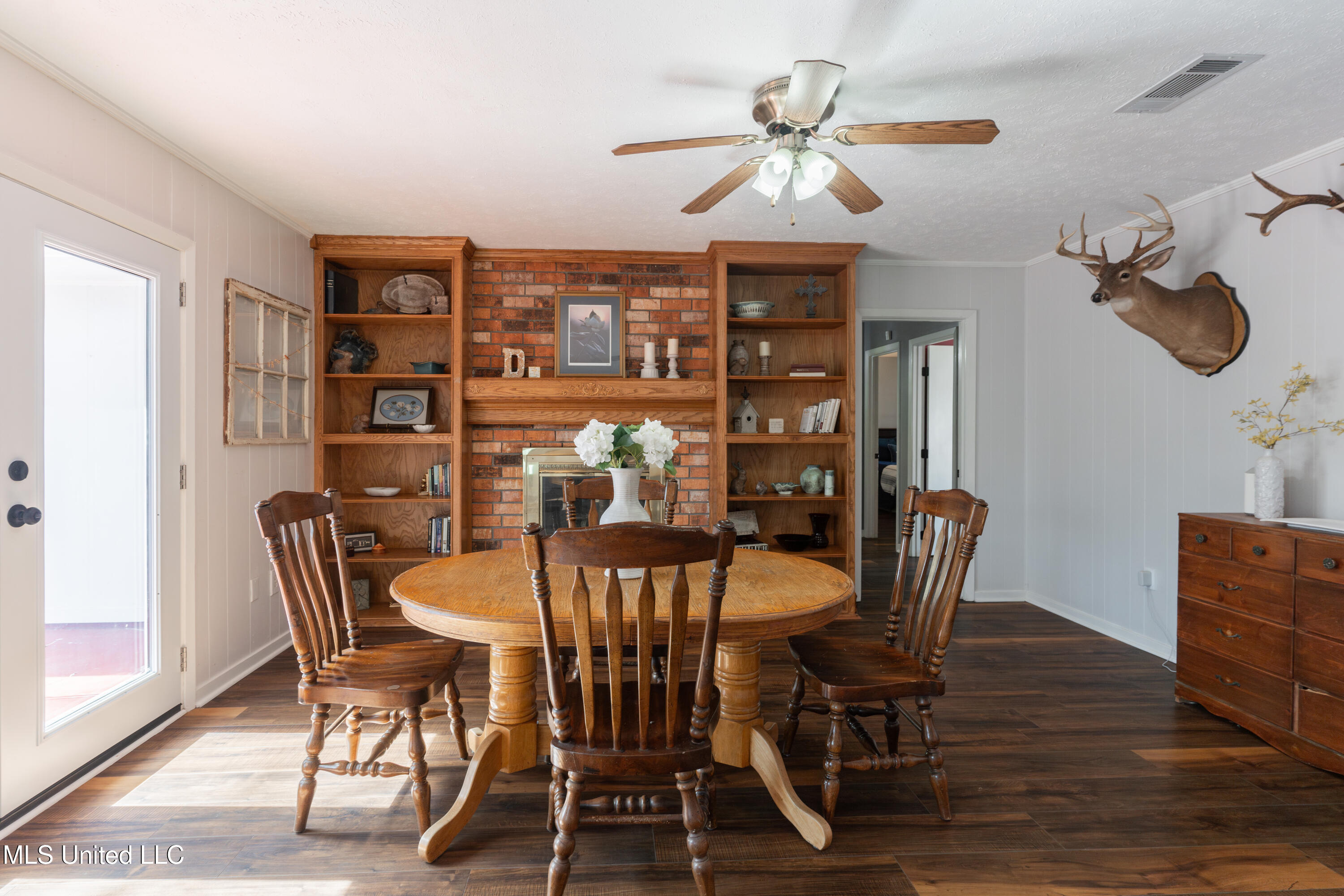 1419 Huntcliff Way Clinton, MS 39056 - Photo 24 of 67 24-Family Room