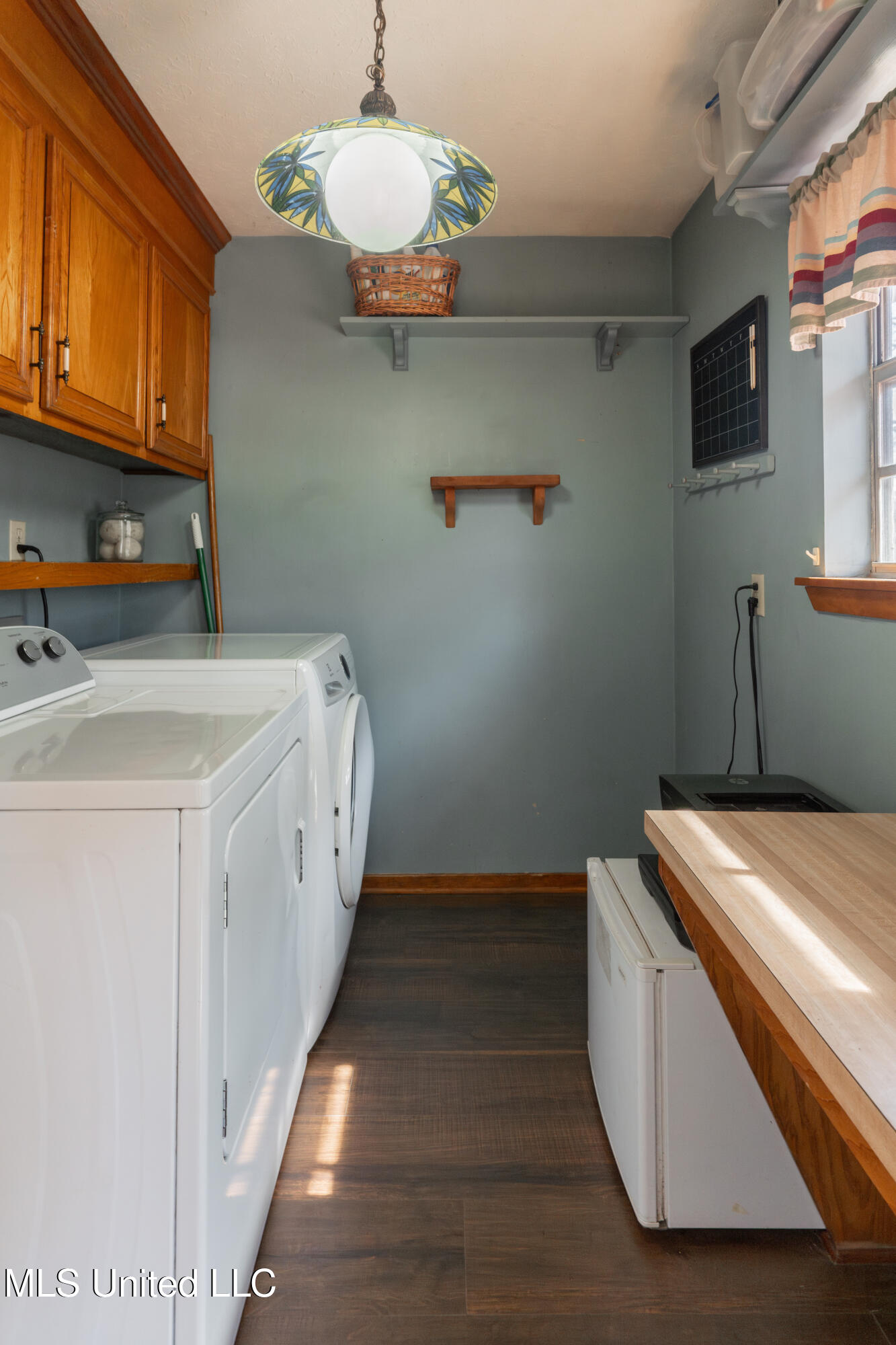 1419 Huntcliff Way Clinton, MS 39056 - Photo 28 of 67 28-LaundryRoom