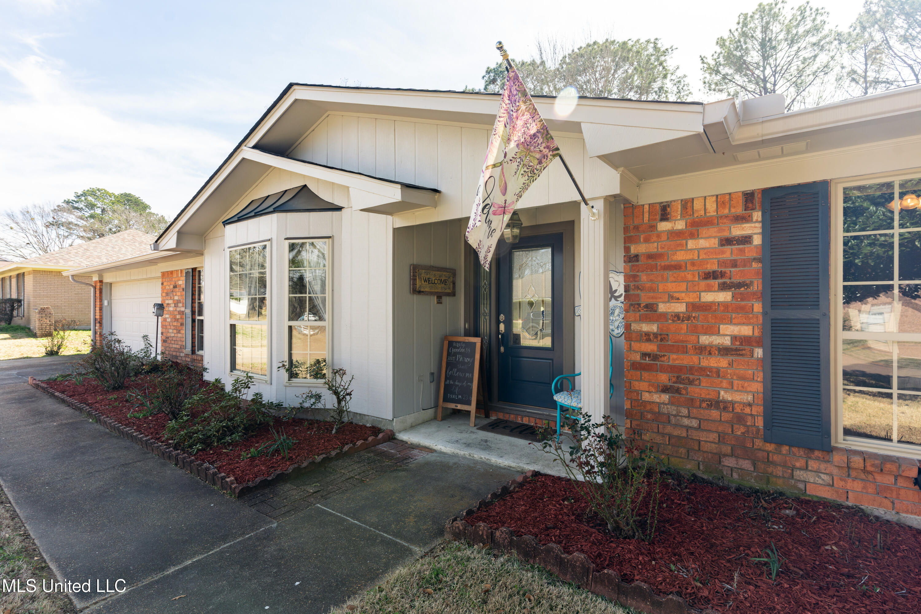 1419 Huntcliff Way Clinton, MS 39056 - Photo 4 of 67 4-Front