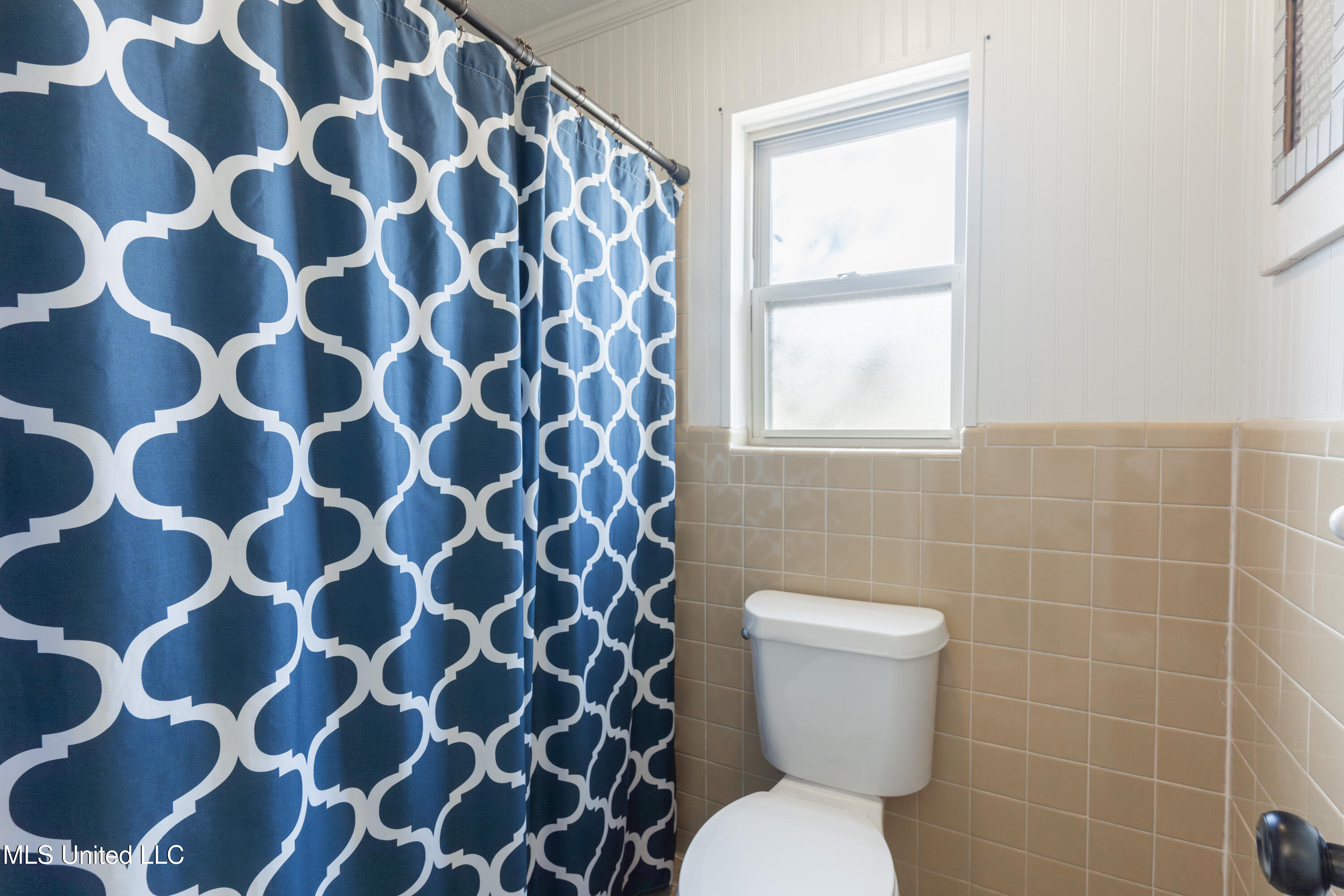 1419 Huntcliff Way Clinton, MS 39056 - Photo 45 of 67 45-HallBathroom