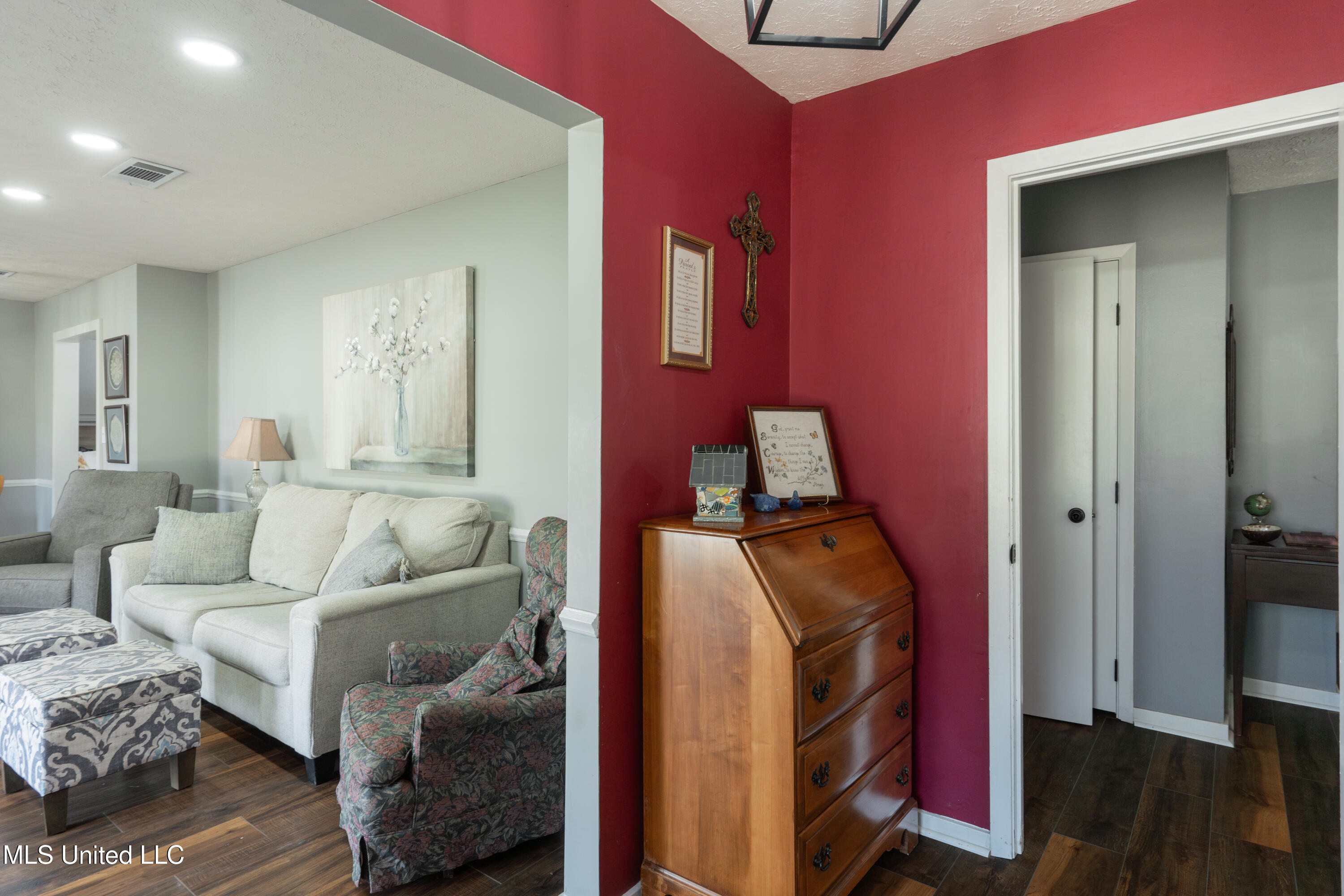 1419 Huntcliff Way Clinton, MS 39056 - Photo 8 of 67 8-Entry