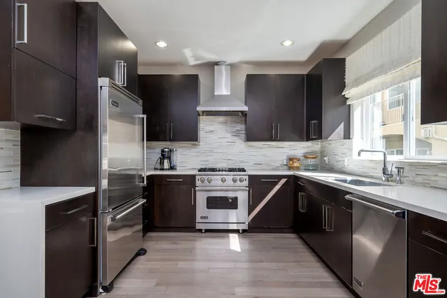 $8,000 | 1745 South Barrington Avenue, Los Angeles, CA 90025