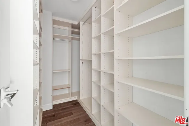 $8,000 | 1745 South Barrington Avenue, Los Angeles, CA 90025