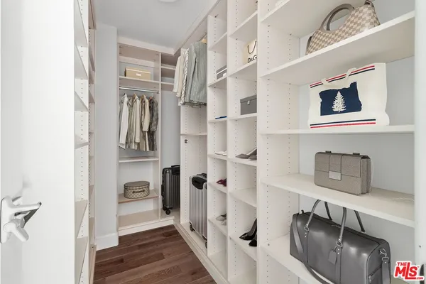 $7,500 | 1745 South Barrington Avenue, Los Angeles, CA 90025