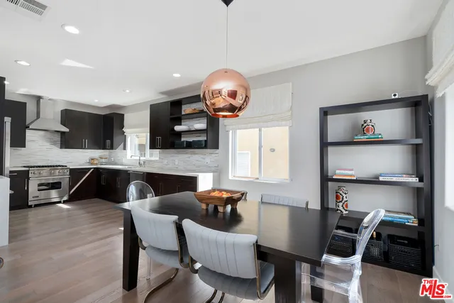 $8,000 | 1745 South Barrington Avenue, Los Angeles, CA 90025