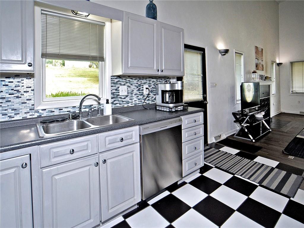 2050 A Paintertown Road Irwin, PA 15642 - Photo 7 of 30 Gallery Image 7