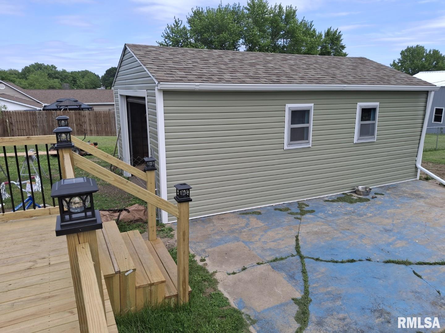 476 West Myrtle Street Canton, IL 61520 - Photo 29 of 33