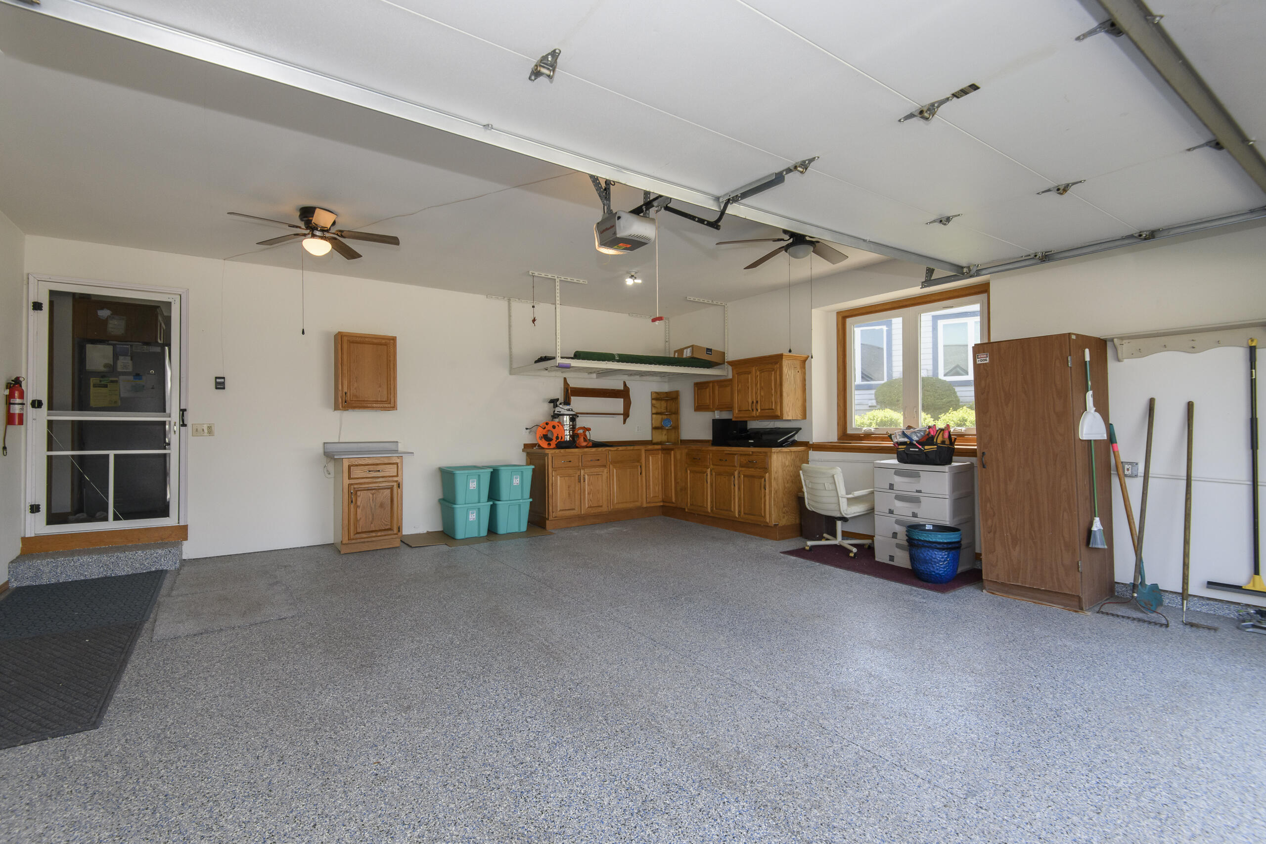 966 Bay View Circle Mukwonago, WI 53149 - Photo 41 of 44 Awesome Garage