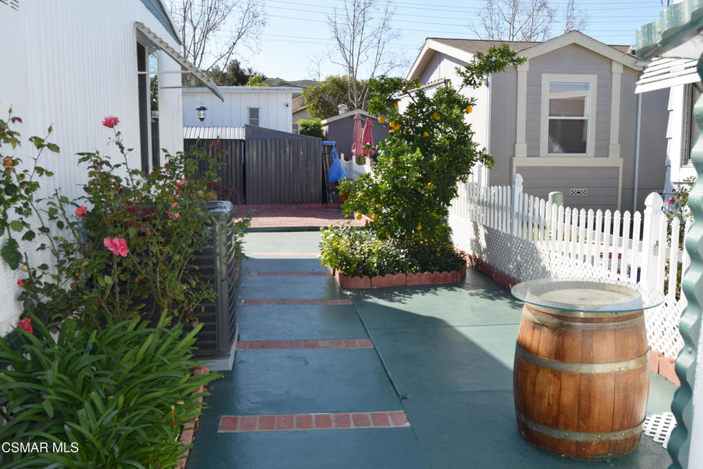195 Tierra Rejada Road, Unit 197 Simi Valley, CA 93065 - Photo 16 of 28 a view of a porch with garden