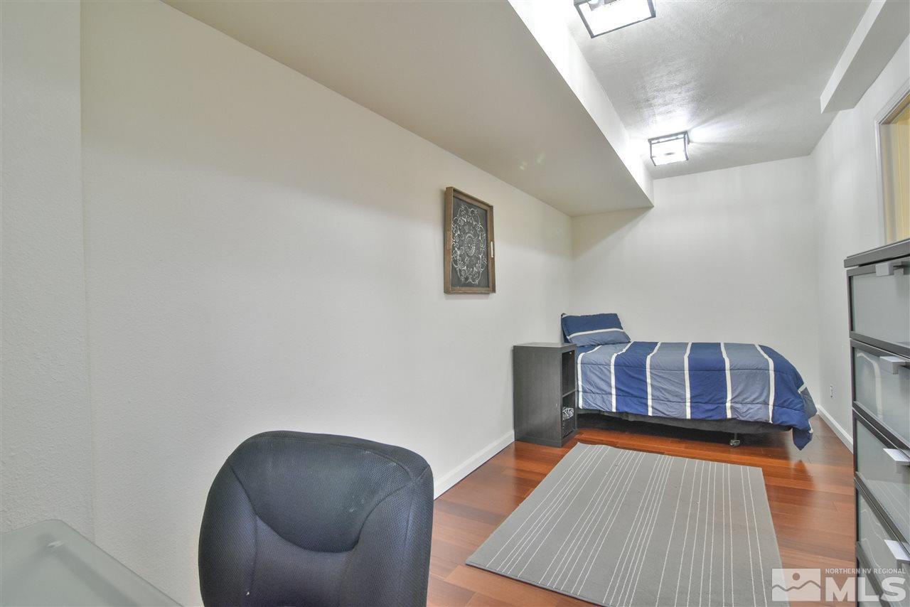 541 Tarn Way Reno, NV 89503 - Photo 5 of 22 Photo 5