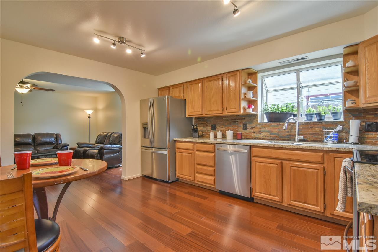 541 Tarn Way Reno, NV 89503 - Photo 7 of 22 Photo 7