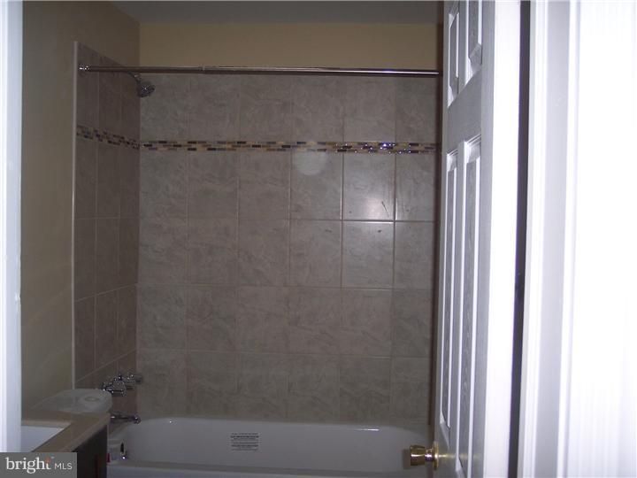 934 Edgemore Road Philadelphia, PA 19151 - Photo 6 of 9 Gallery Image 6