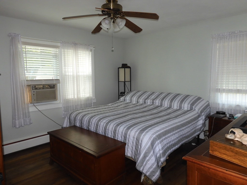 19 Perkins Street Amesbury, MA 01913 - Photo 13 of 27