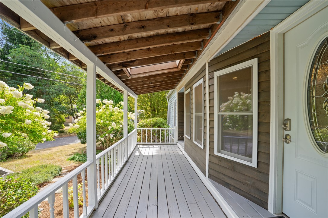 464 Gardiner Road Richmond, RI 02892 - Photo 2 of 42