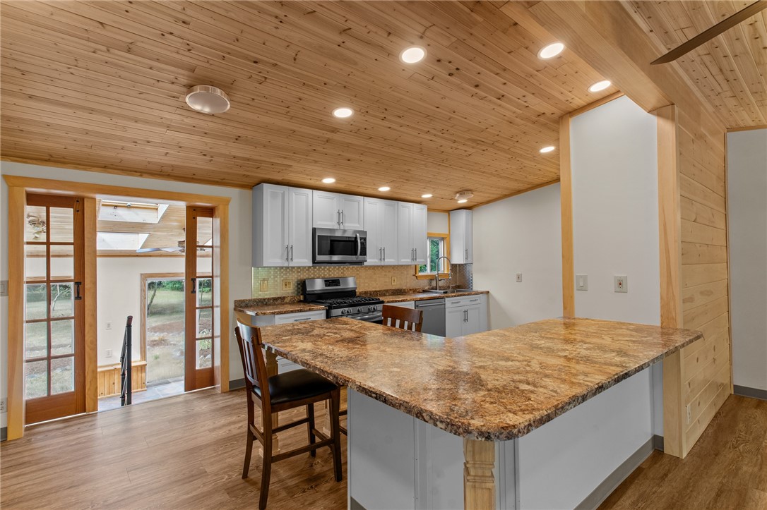 464 Gardiner Road Richmond, RI 02892 - Photo 30 of 42