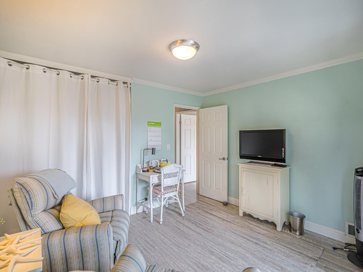 501 El Rio Street Watsonville, CA 95076 - Photo 17 of 30 Gallery Image 17
