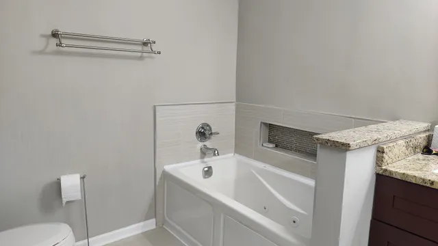 $429,900 | 138 White Branch Court South, Schaumburg, IL 60107