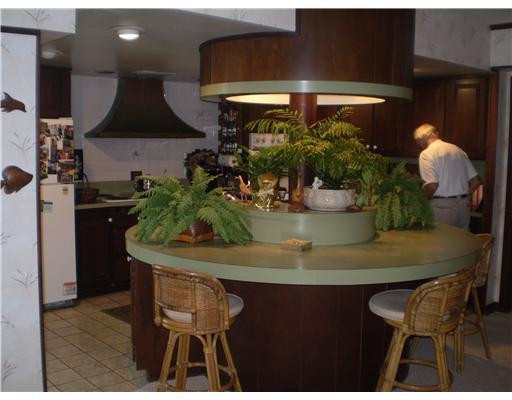 5 Cayuga Road Sea Ranch Lakes, FL 33308 - Photo 7 of 16 Kitchen