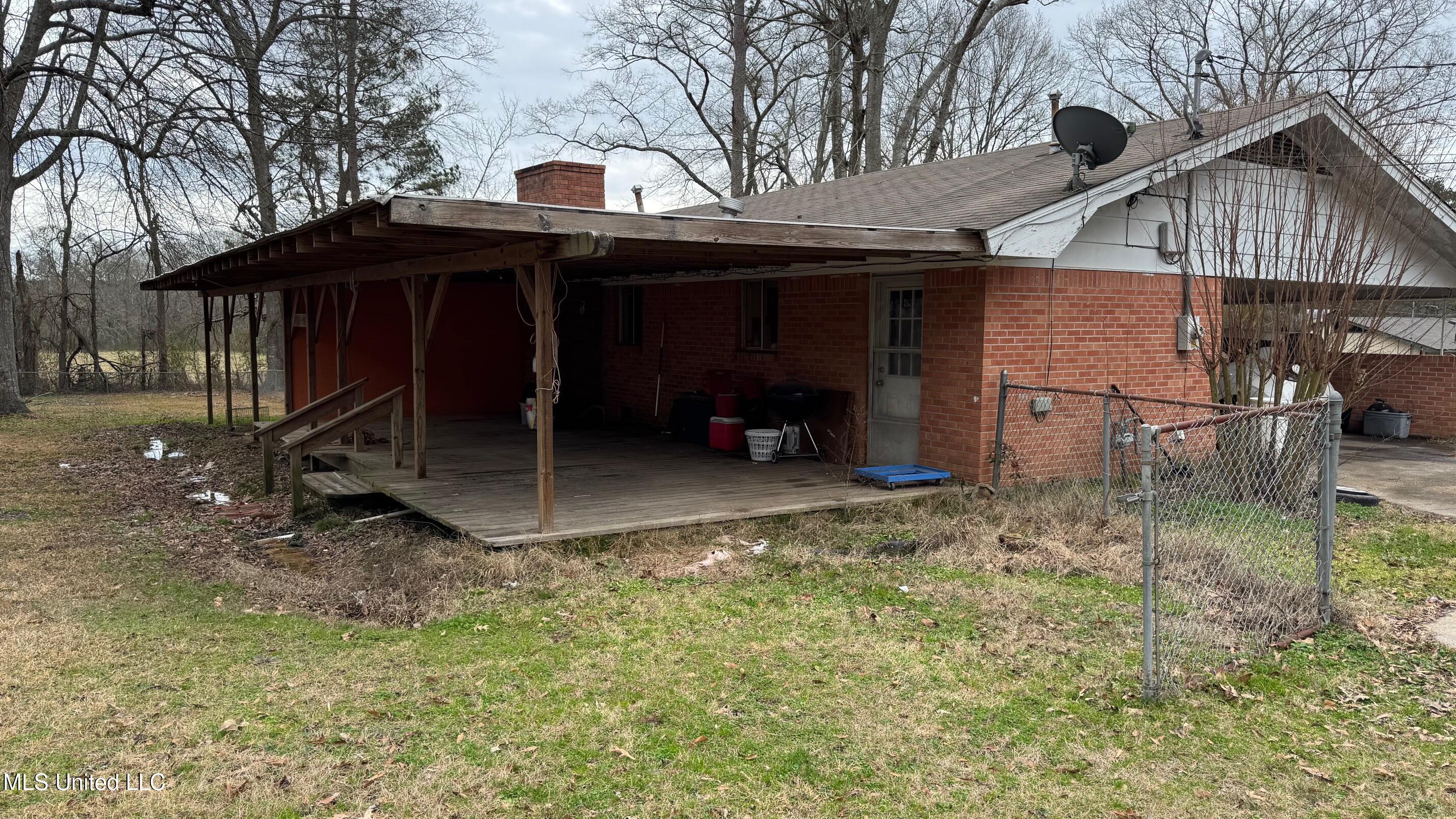 119 North Pine Ridge Drive Forest, MS 39074 - Photo 3 of 15 IMG_1673 (1)
