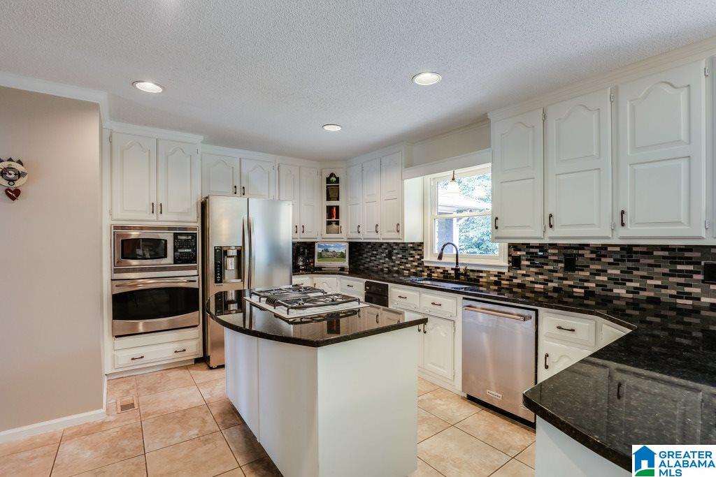 306 Woodward Road Trussville, AL 35173 - Photo 6 of 25