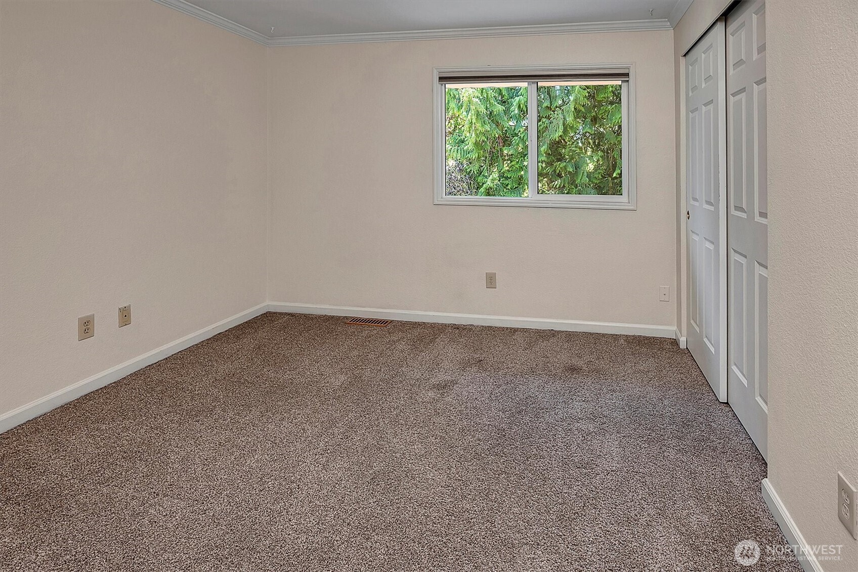 1918 238th Street Southeast Bothell, WA 98021 - Photo 27 of 36 an empty room with a window