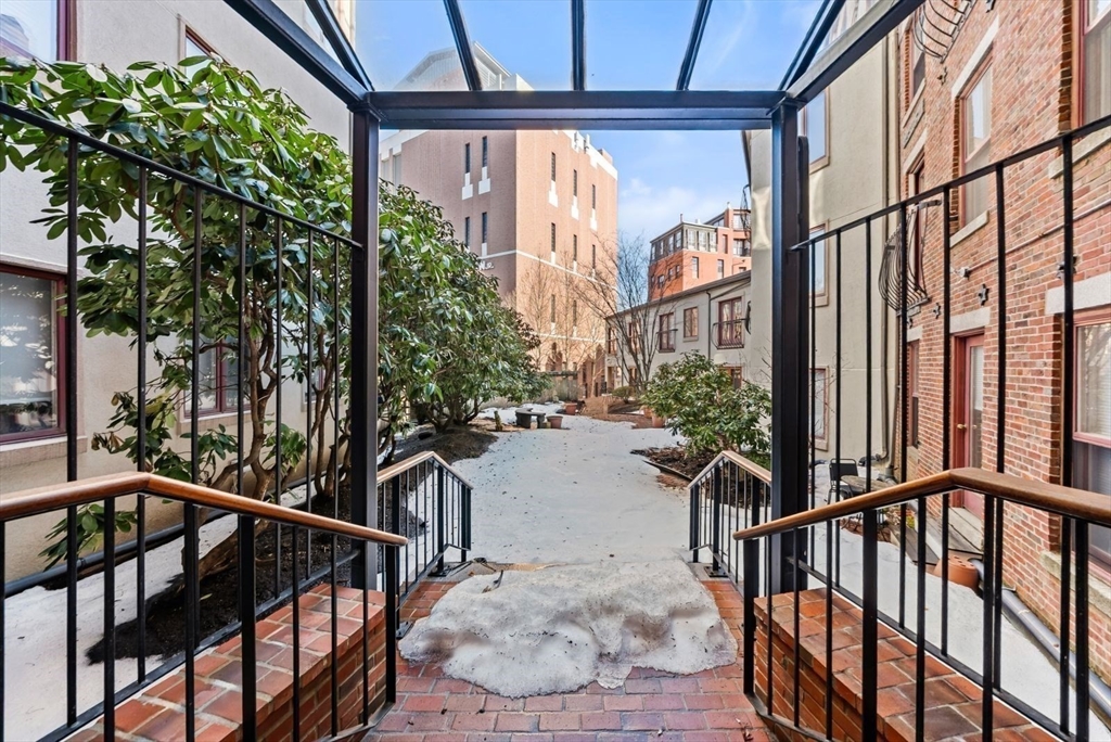 100 Fulton Street, Unit 3C Boston, MA 02109 - Photo 20 of 27