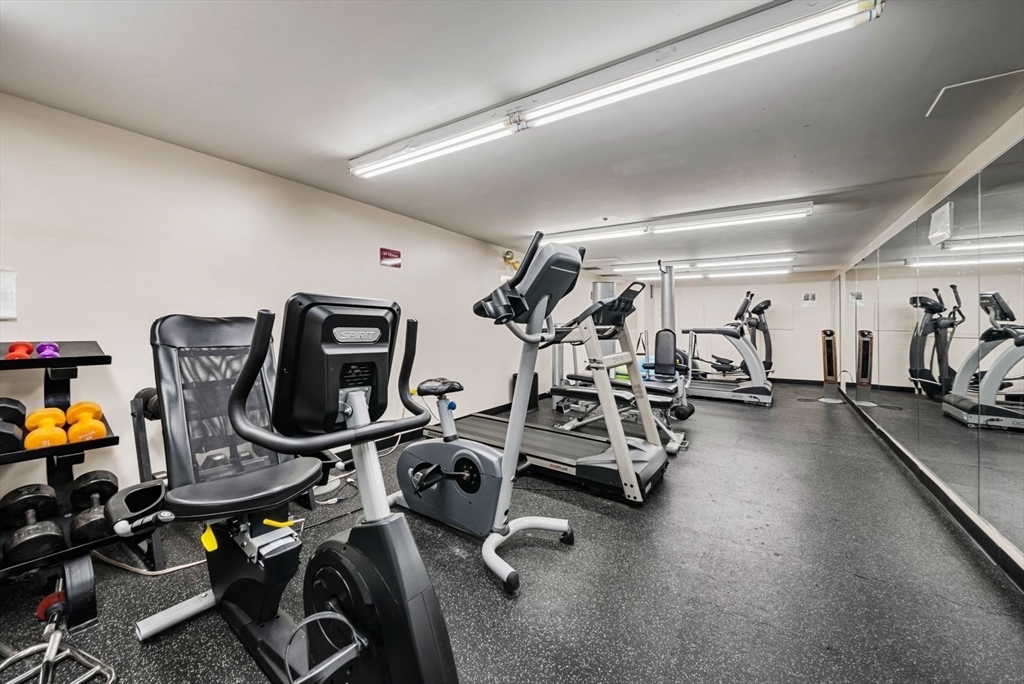 100 Fulton Street, Unit 3C Boston, MA 02109 - Photo 24 of 27