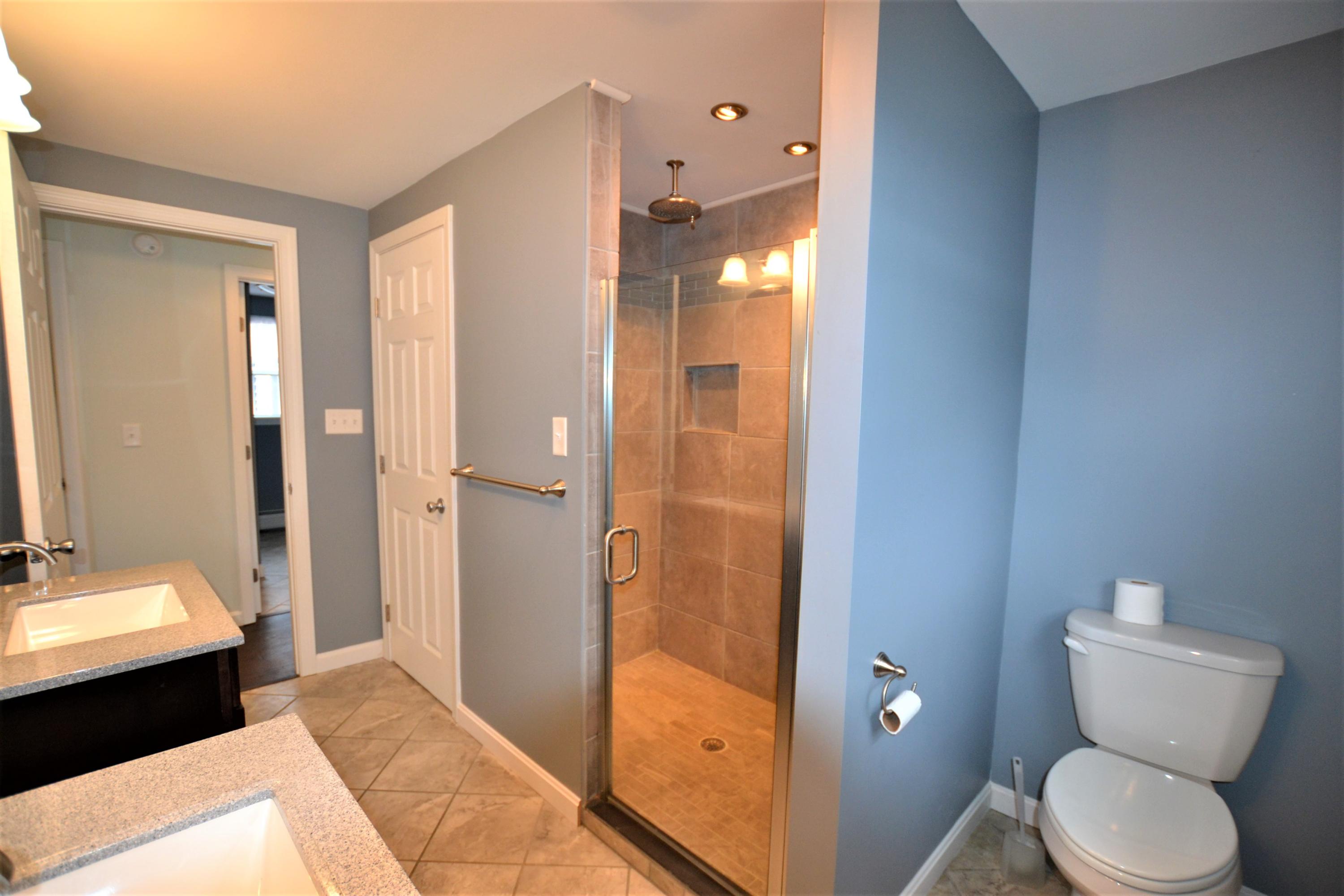 506 River Road Orrington, ME 04474 - Photo 16 of 30 Bathroom