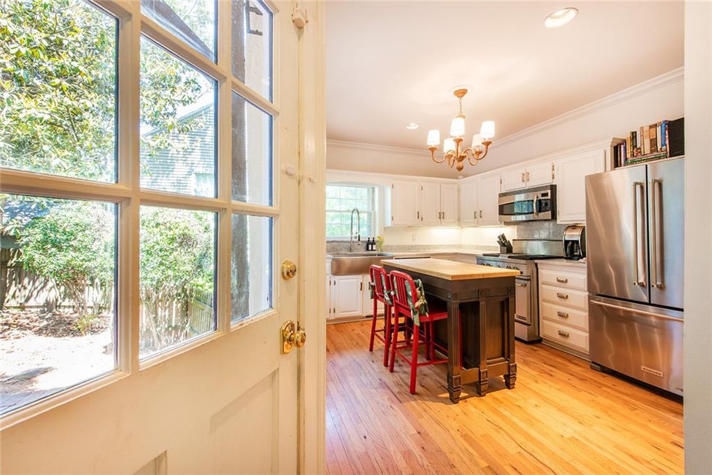 573 Collier Road Northwest Atlanta, GA 30318 - Photo 28 of 58