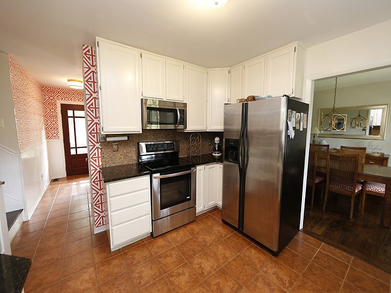 5321 Montclair Drive Raleigh, NC 27609 - Photo 4 of 15 Kitchen