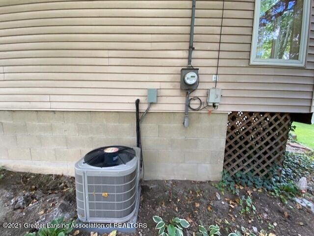 4754 River Ridge Drive Lansing, MI 48917 - Photo 37 of 46 air conditioning unit
