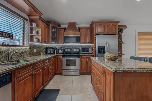 $890,000 | 10351 Southwest 49th Street, Miami, FL 33165