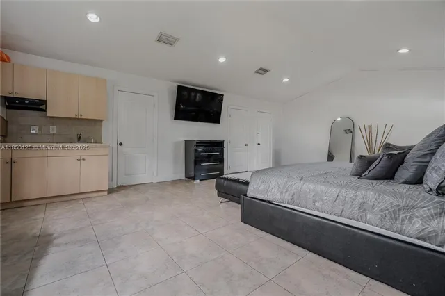 $890,000 | 10351 Southwest 49th Street, Miami, FL 33165