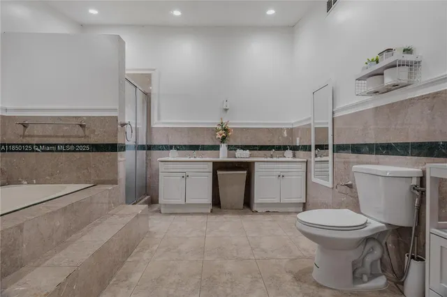 $890,000 | 10351 Southwest 49th Street, Miami, FL 33165