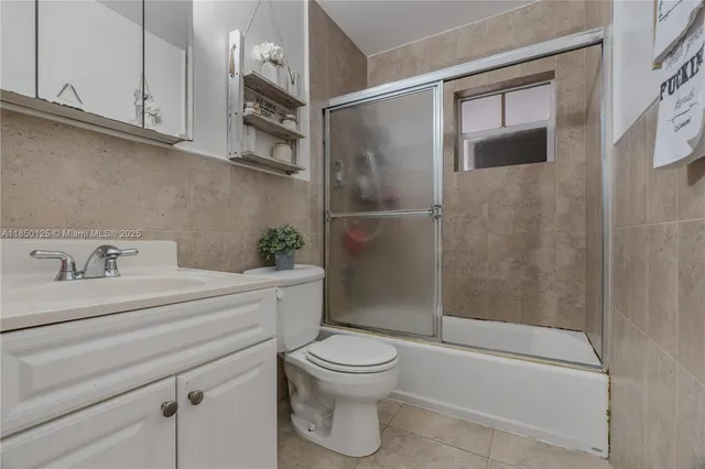 $890,000 | 10351 Southwest 49th Street, Miami, FL 33165