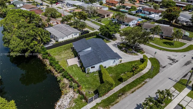 $890,000 | 10351 Southwest 49th Street, Miami, FL 33165