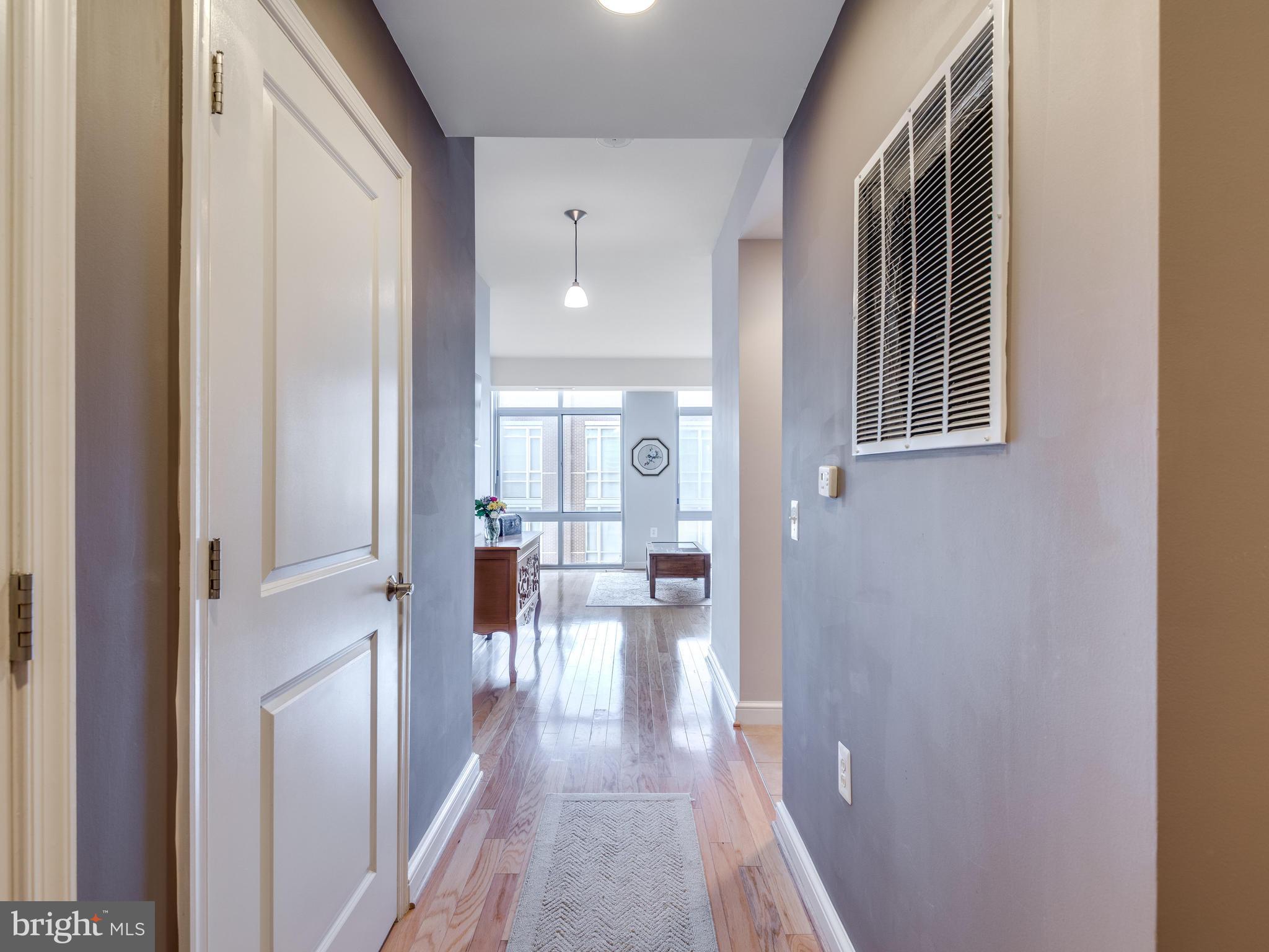 11990 Market Street, Unit 606 Reston, VA 20190 - Photo 19 of 30 Hallway