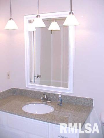 3119 Fairhaven Road Davenport, IA 52807 - Photo 8 of 9 Gallery Image 8