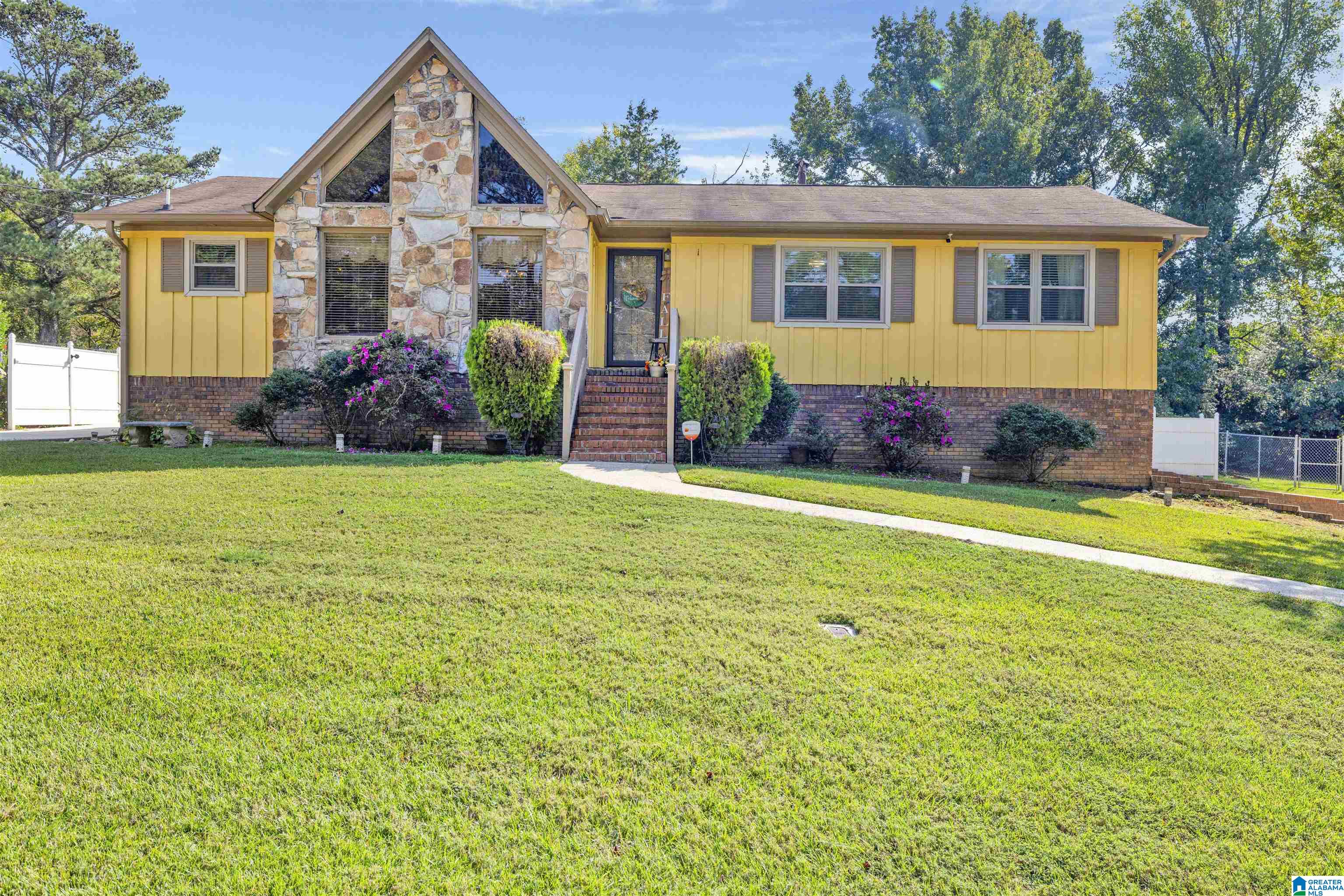 421 13th Street Pleasant Grove, AL 35127 - Photo 1 of 41