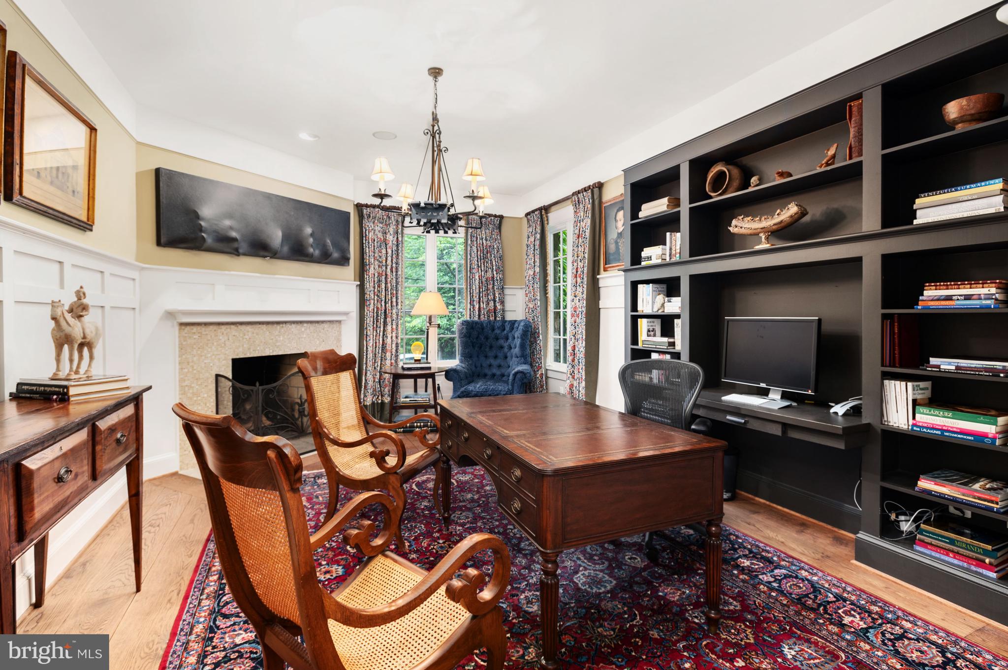 1937 Birch Road McLean, VA 22101 - Photo 22 of 51 Library/ Study