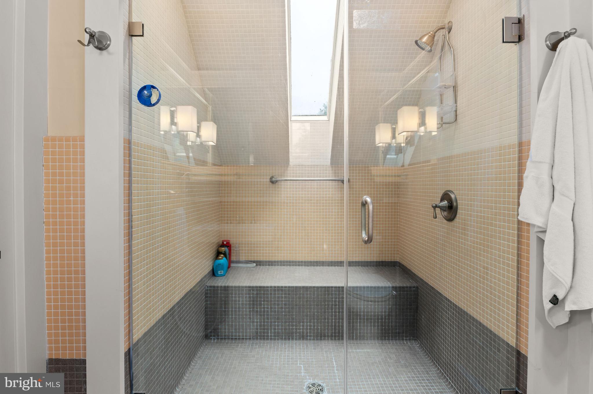 1937 Birch Road McLean, VA 22101 - Photo 33 of 51 Bath