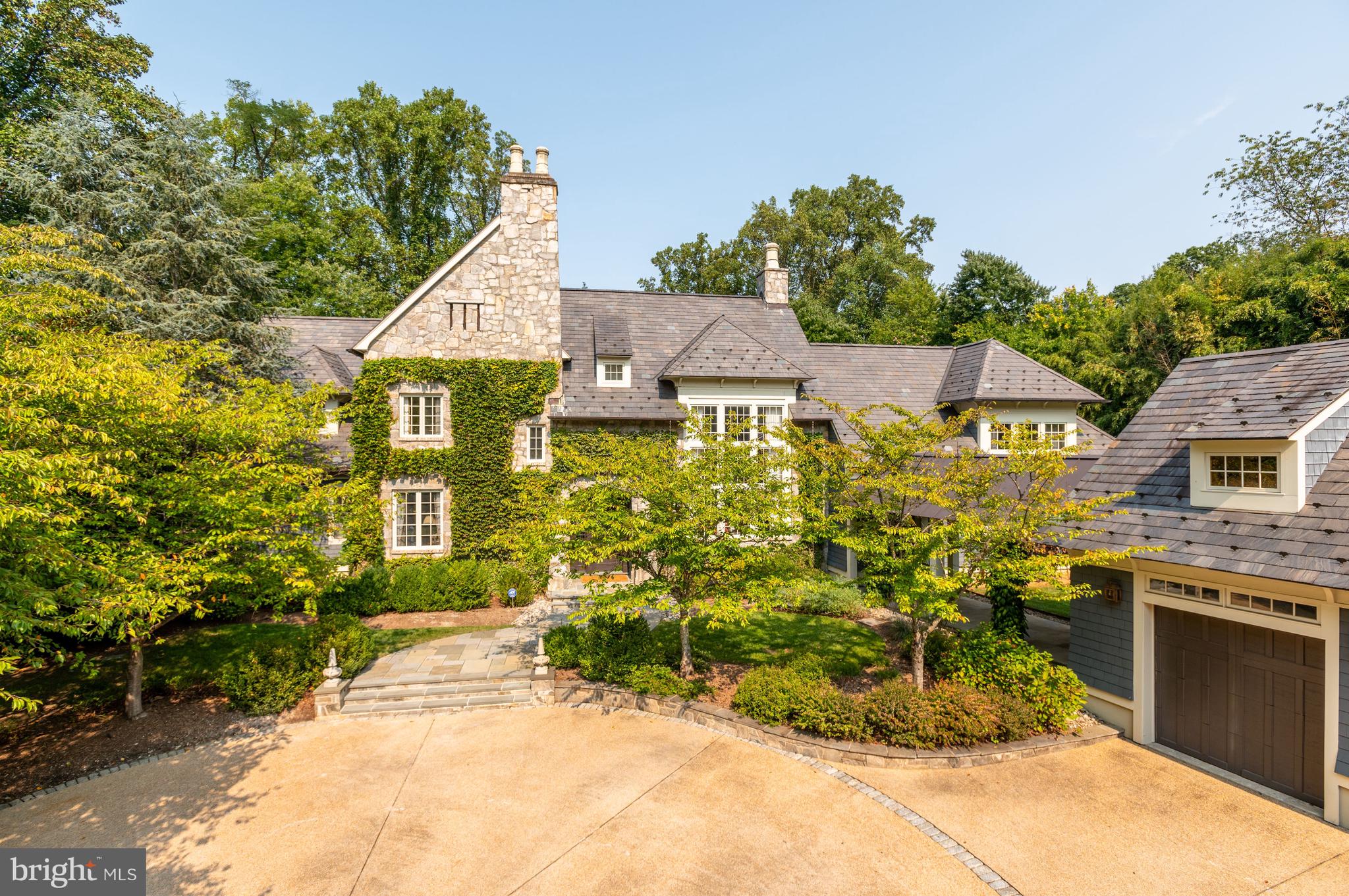 1937 Birch Road McLean, VA 22101 - Photo 5 of 51 Front Exterior with Circular Driveway